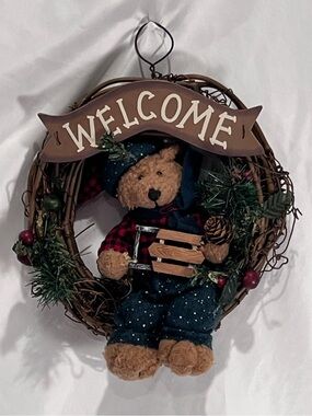 Dan Dee Collector’s Choice Christmas Bear Wreath Welcome Sled